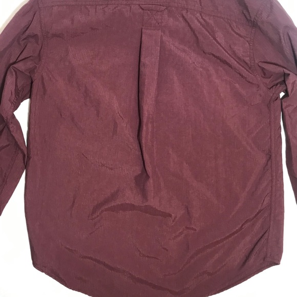 LLBean Traveler LS Wrinkle Resistant Button Down S - Picture 4 of 11